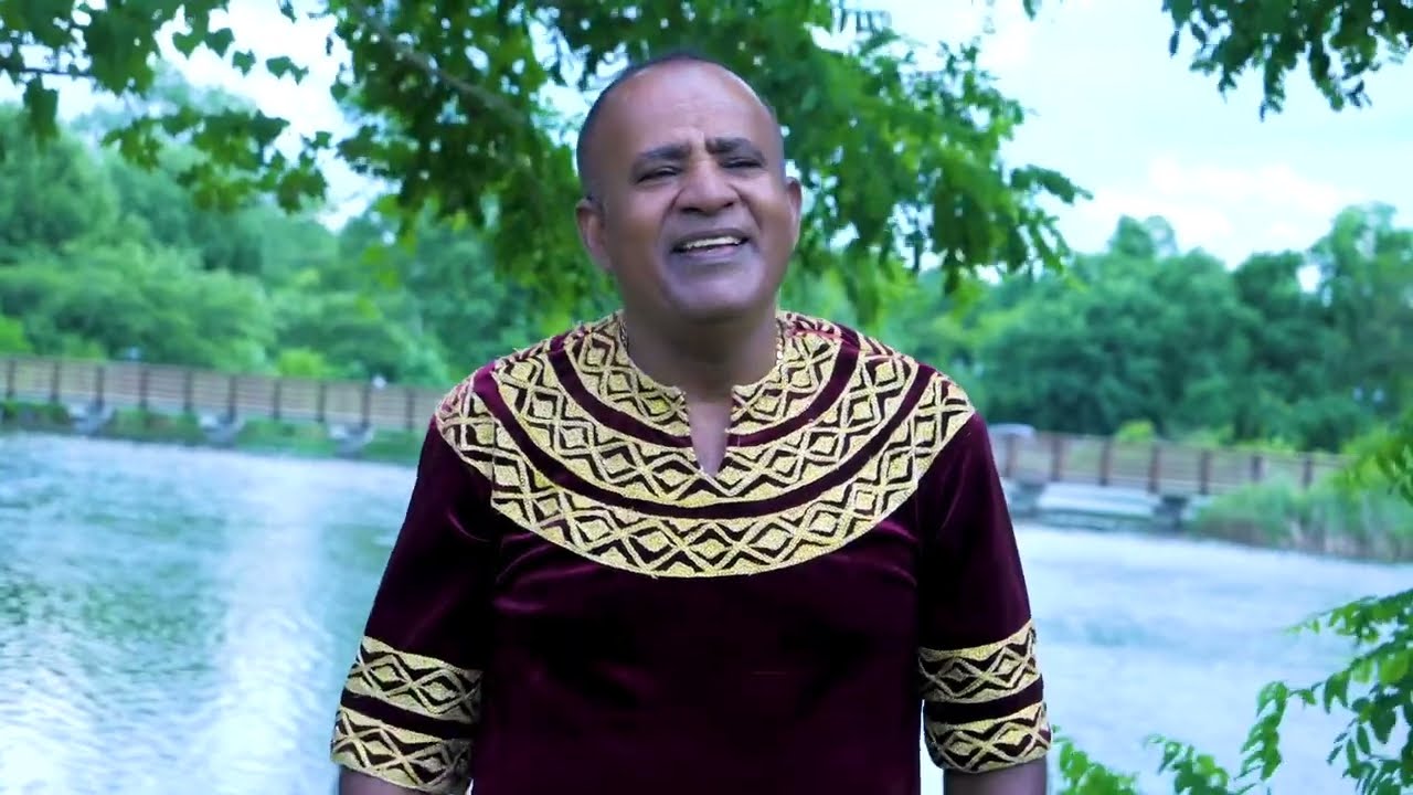 Shambel Belayneh - አይዞሽ አዲስ አበባ/ Ayzosh Addis Ababa -  New Ethiopian Music 2024 (Official Video)